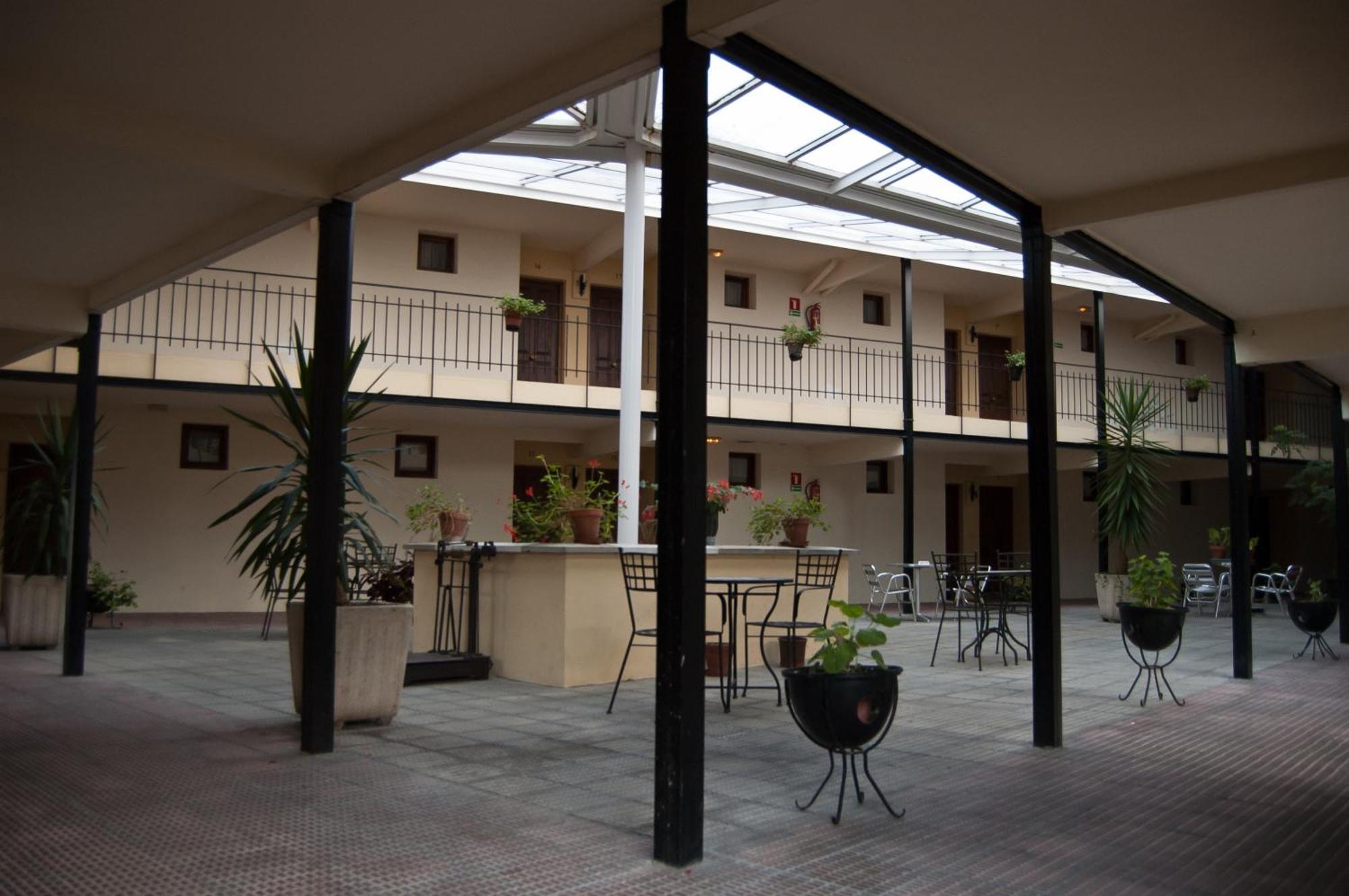 Hotel Urgain Oronoz-Mugaire Exteriér fotografie